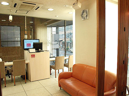 FASTNAIL LOCO 昭島店のサロンの様子