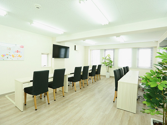 FASTNAIL 名駅店のサロンの様子