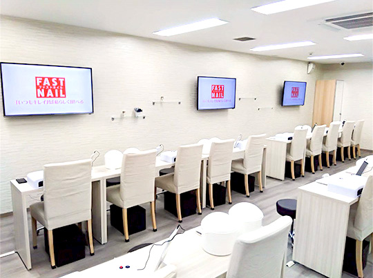 FASTNAIL 上野店のサロンの様子