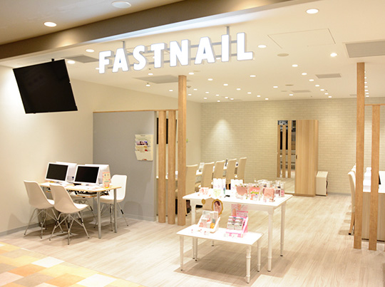 FASTNAIL ペリエ千葉店のサロンの様子
