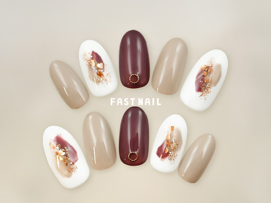 ボルドー×ベージュの秋色を使用したぬりかけネイルのデザイン